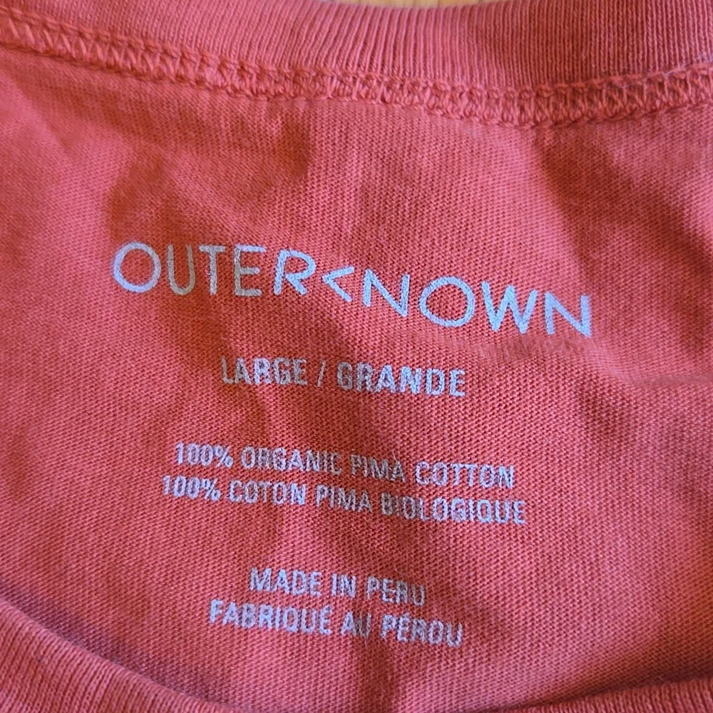 NWT Men's Large Outerknown Short Sleeve T-Shirt with Pocket. Color called Rut - Picture 2 of 5